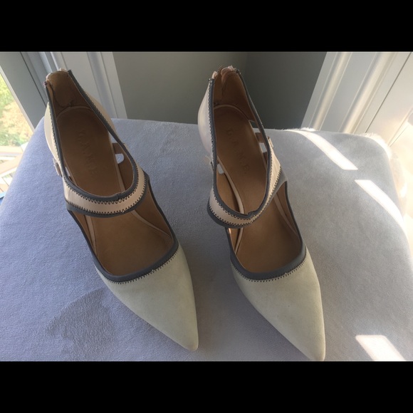 L.A.M.B. Heels - Picture 4 of 8